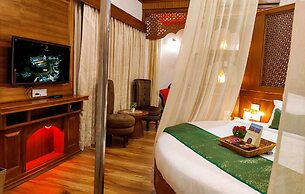 Vatsyayana Resorts