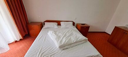 Hotel Iadolina