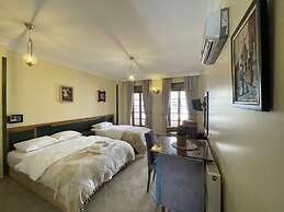 Amphora Rooms Foça