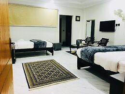 Grand Taj Hotel