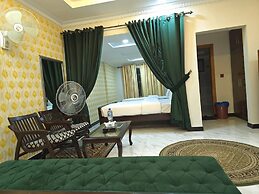 Grand Taj Hotel
