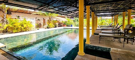 Villa Naya