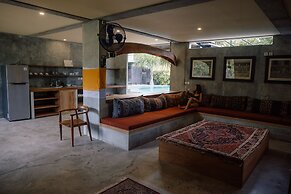 Mangroove Bay Boutique Hostel