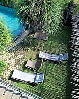 Mangroove Bay Boutique Hostel