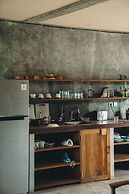 Mangroove Bay Boutique Hostel