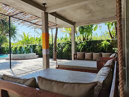 Mangroove Bay Boutique Hostel