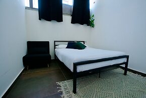 Jungle Jaffa Hostel Age 18 to 45