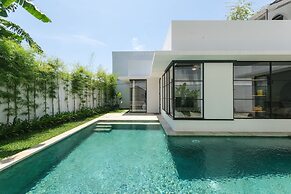 Lady Swan Villa