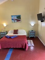 HOTEL IGUANA