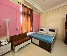 Sawkmie Hotel