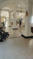Le Hotel Hotel