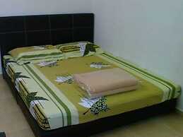 OYO 90786 Motel Merak