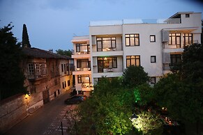 Modern Flat near Hadrian’s Gate -BAS