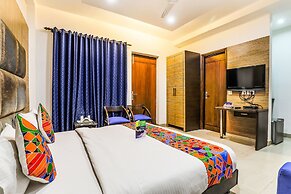 FabHotel The Maple Stays - DLF Galleria