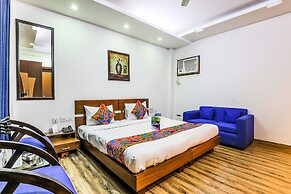 FabHotel The Maple Stays - DLF Galleria