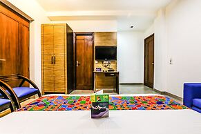 FabHotel The Maple Stays - DLF Galleria