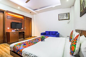 FabHotel The Maple Stays - DLF Galleria