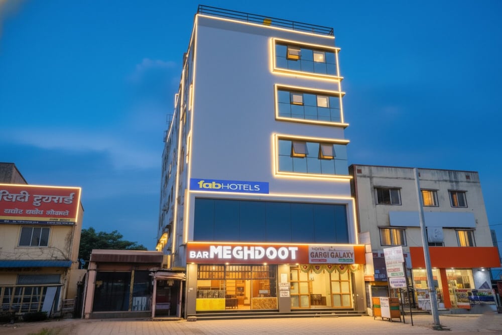 Fabhotel Gargi Galuxe