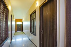Fabhotel Royal Stay Inn