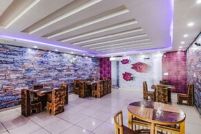 Fabhotel The Orient