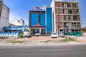 Fabhotel The Orient