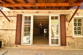 Studio Flat in Old Town Emp 106