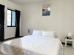 MONTANA Hotel & Hostel Phuket