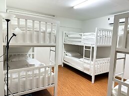 MONTANA Hotel & Hostel Phuket