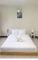 MONTANA Hotel & Hostel Phuket