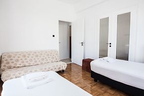 Modern Brand new apt In Athens Centre