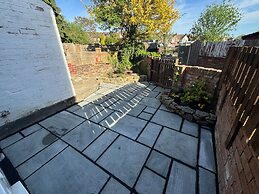 2bed - Garden-pets-freeparking-m1connections