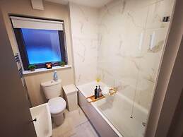 Luxurious 2-bed Apartment in Belfast Centre