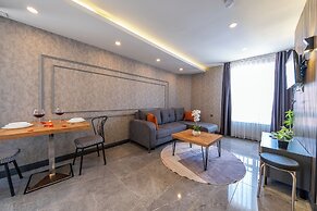 Mrt Suites Lara