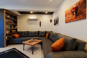Mrt Suites Lara