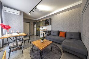 Mrt Suites Lara