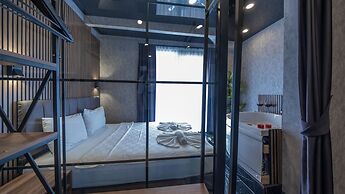 Mrt Suites Lara