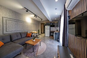Mrt Suites Lara