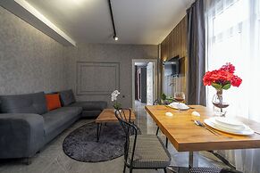 Mrt Suites Lara