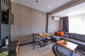 Mrt Suites Lara