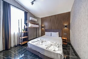 Mrt Suites Lara