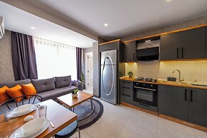 Mrt Suites Lara