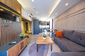 Mrt Suites Lara