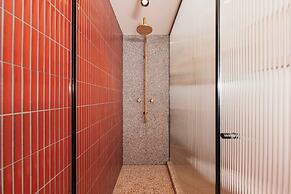 The Sarah by Urban Rest