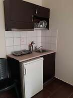 Klio Apartments and Studios