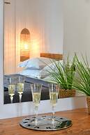 Ammos Luxury Rooms & Home