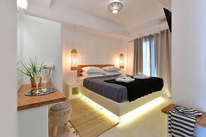 Ammos Luxury Rooms & Home