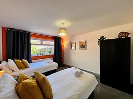 Curzon House 1