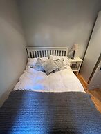 Modern Top Floor 2BD Flat - Kensington