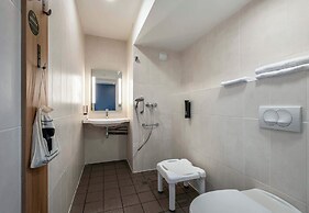 B&B HOTEL Saintes