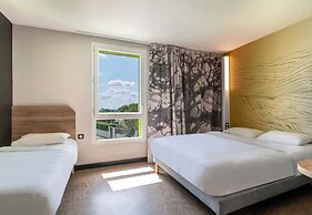 B&B HOTEL Saintes